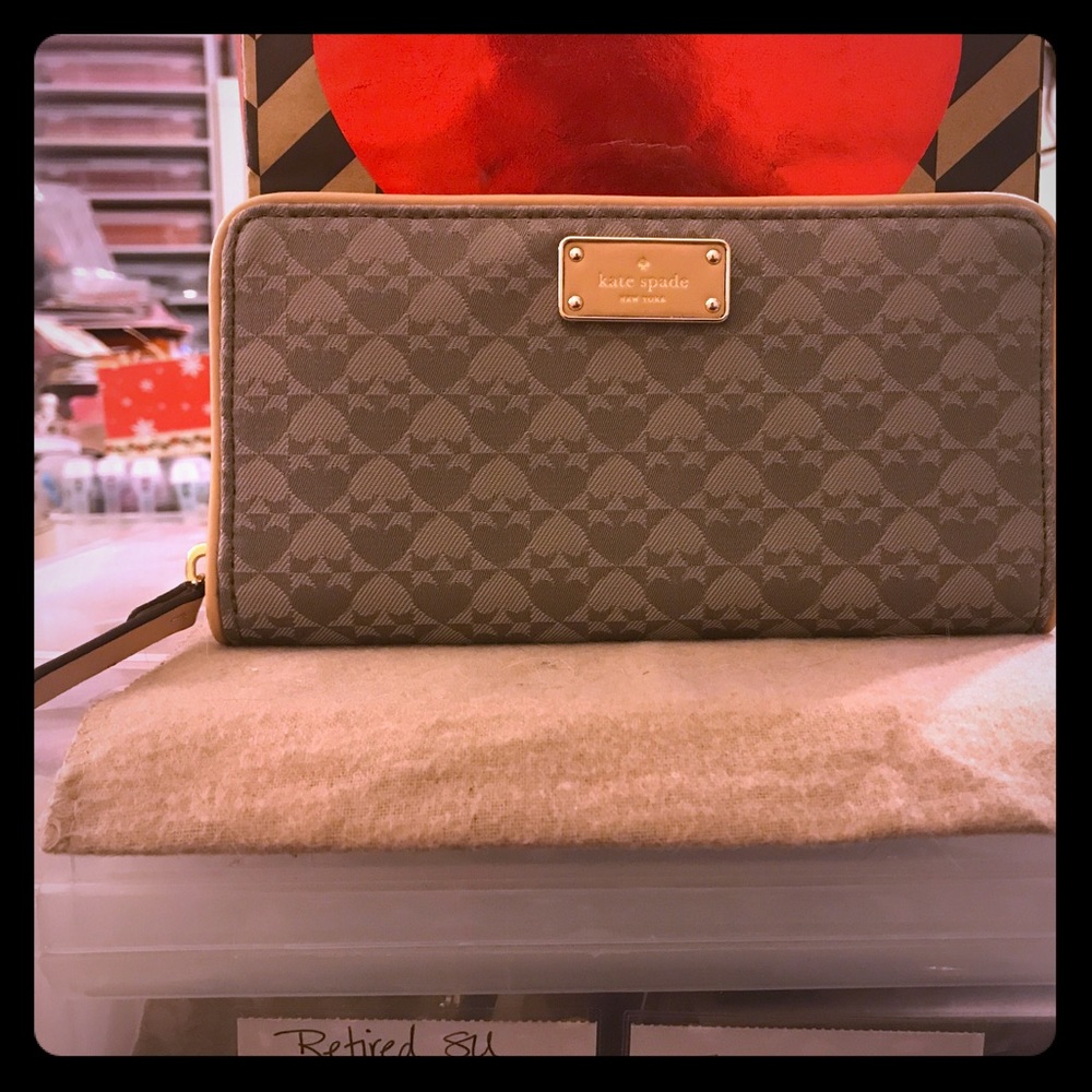 NWOT KATE SPADE WALLET